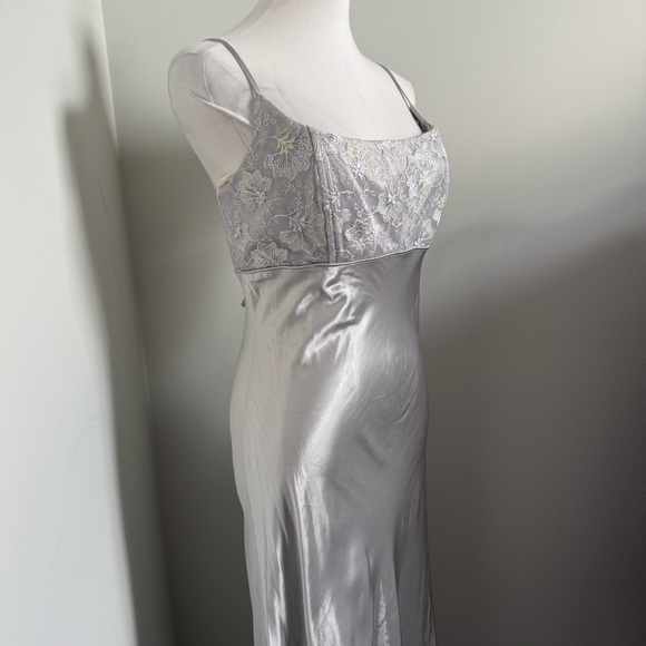 NWT Deadstock Vintage Silver Satin Slip Dress Y2K Maxi Gown with Lace Bust L - Picture 7 of 11